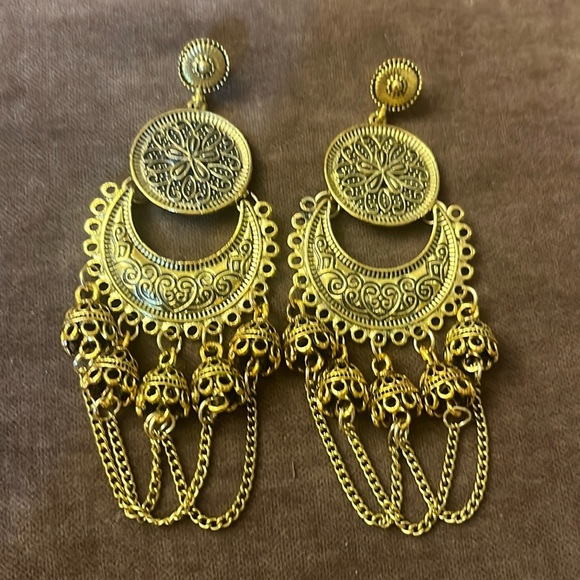 Indian Long Earrings Gold - Picture 1 of 3